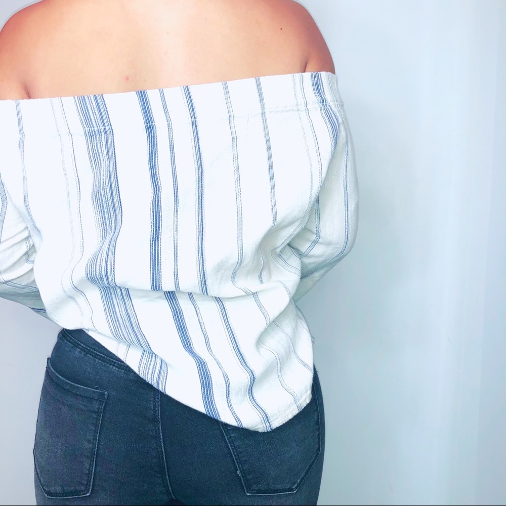 Off the shoulder Fall Top - Picture 2 of 3